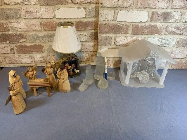 BOX LOT OF 4 NATIVITY SETS; ONE IS A LAMP