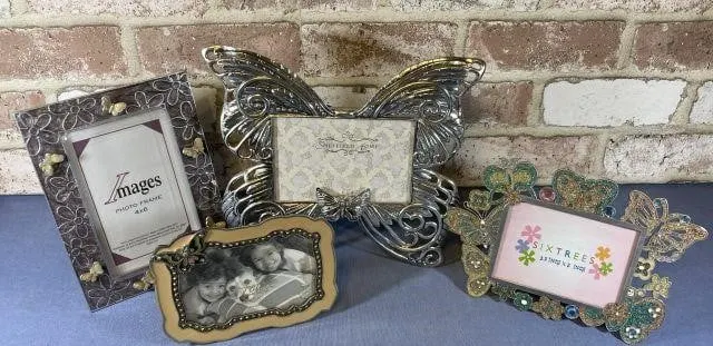 4 PCS, DECORATIVE FRAMES WITH BUTTERFLIES AND