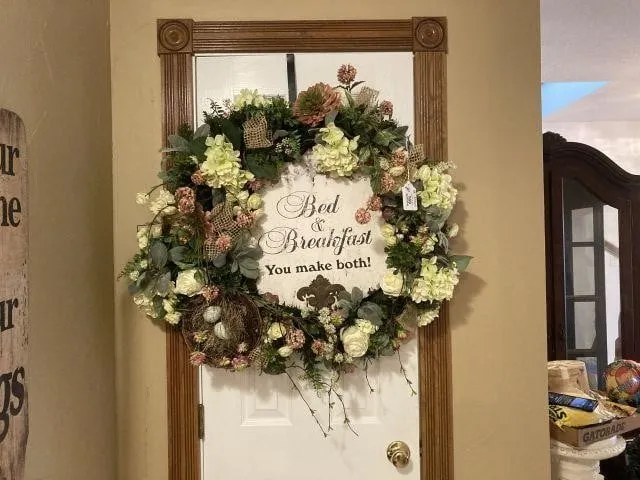 (2 PCS) FLORAL WREATH WITH CENTER BOARD