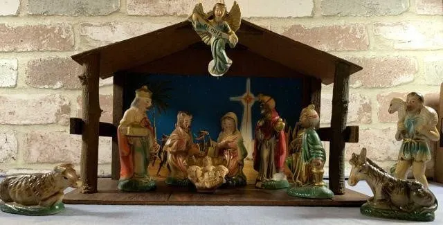 VINTAGE NATIVITY SET MADE IN JAPAN