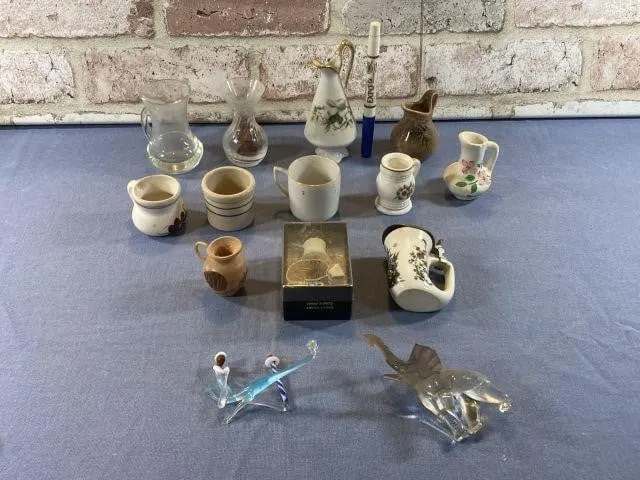 GROUPING: ASSORTED MINIATURES: PITCHERS, VASES,