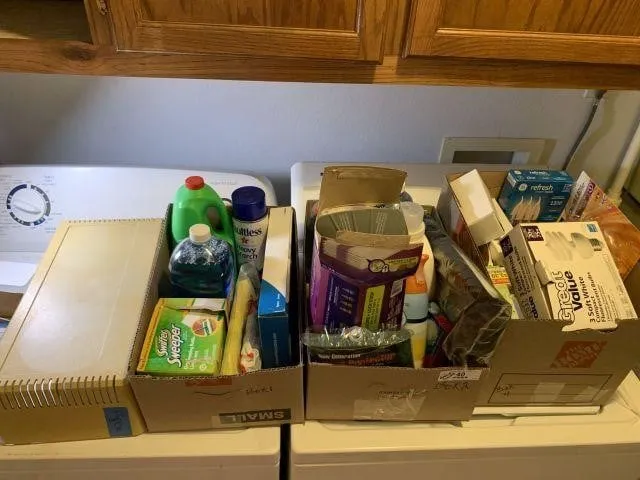 GROUP LOT: 4 BOXES - LIGHT BULBS, SWIFFER PAD,