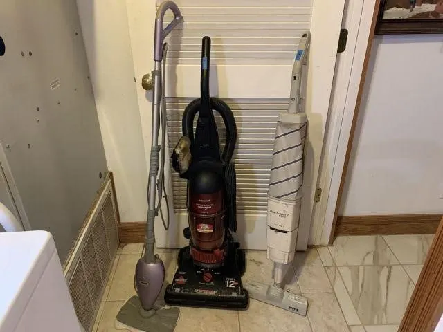 (3 PCS) MOP & VACUUMS - SHARK S3101 STEAM MOP,