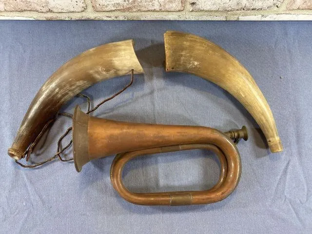 (3 PCS) VINTAGE BRASS/COPPER BUGLE HORN, 2 VINTAGE