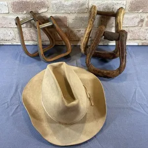 BOX LOT: VINTAGE COWBOY HAT, PAIR OF LEATHER