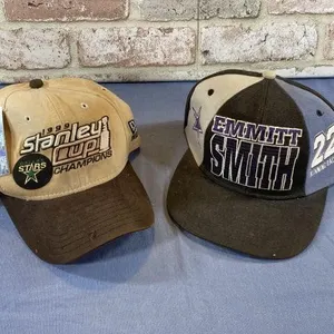 BOX LOT: 2 HATS - 1 EMMITT SMITH , 1 DALLAS STARS