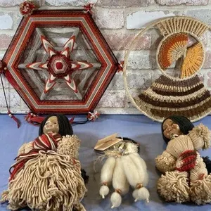 BOX LOT: 5 PCS INDIAN YARN ART - YARN MANDALAS &