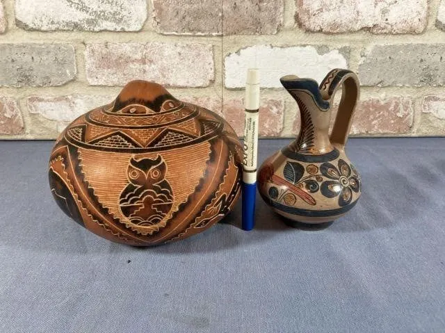 2 PCS: NATIVE D�COR ITEMS: 1 POTTERY PITCHER (HAS