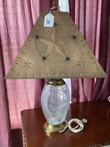 GLASS TABLE LAMP WITH A METAL TEXAS STAR SHADE
