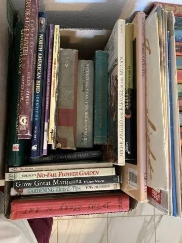 BOX LOT: ASSORTED BOOKS ABOUT GARDENING, BIRDS,