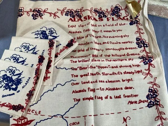 BOX LOT: SOUVENIR FROM ALASKA:TABLECLOTH AND