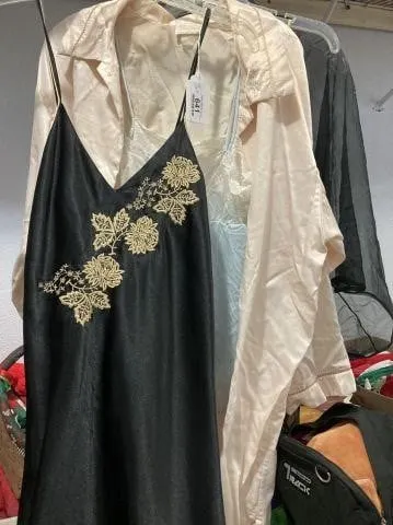 6 PCS: VINTAGE WOMENS LINGEREE