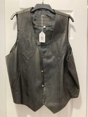 2 PCS: MENS BLACK LEATHER WESTERN VEST AND A BLACK