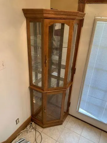 VINTAGE OAK CORNER DISPLAY CABINET, MIRROR-BACK,