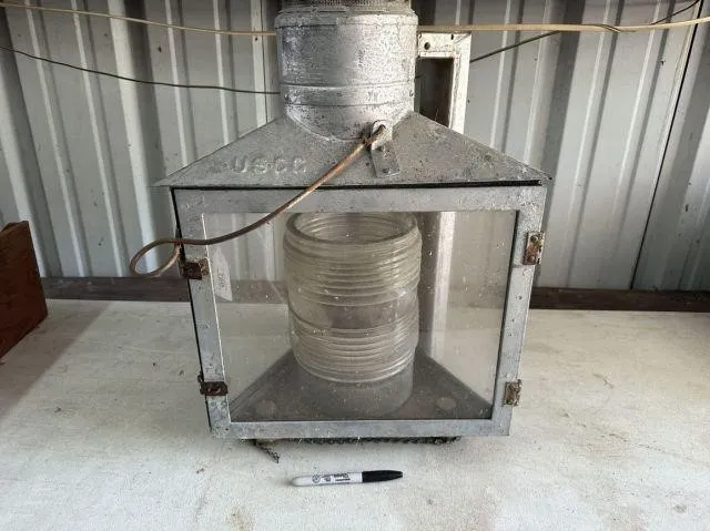 VINTAGE US COAST GUARD LANTERN; MINIMAL RUST,