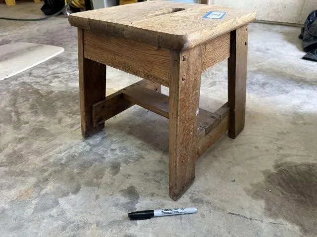 SMALL WOODEN VINTAGE STOOL