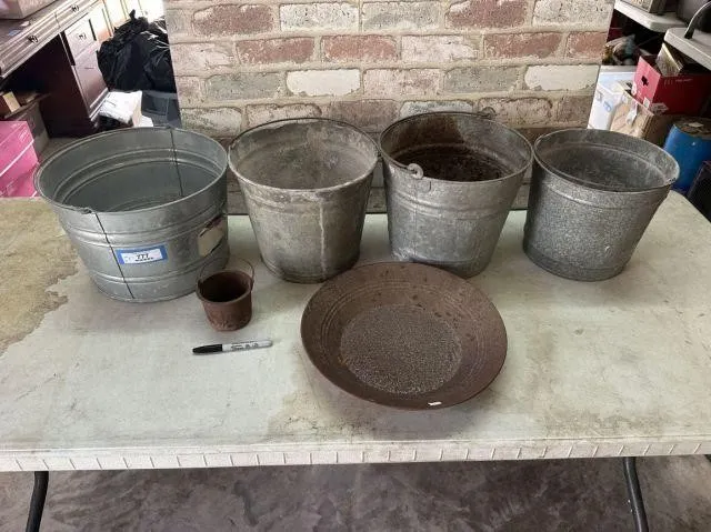 6 PCS: ASSORTED GALVANIZED PAILS AND PAN