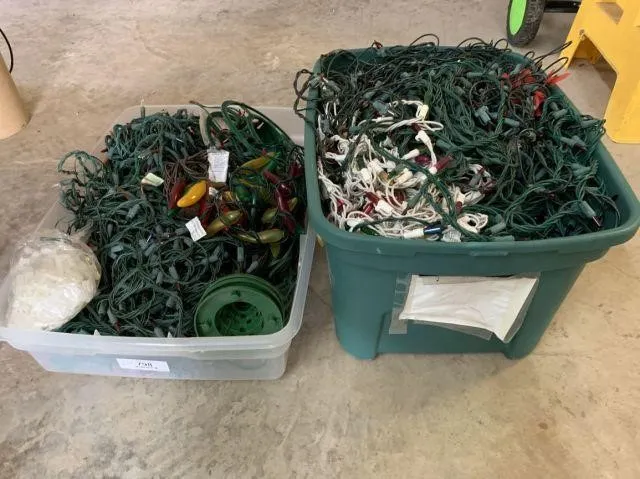 2 PLASTIC TUBS: LARGE SELECTION OF CHRISTMAS