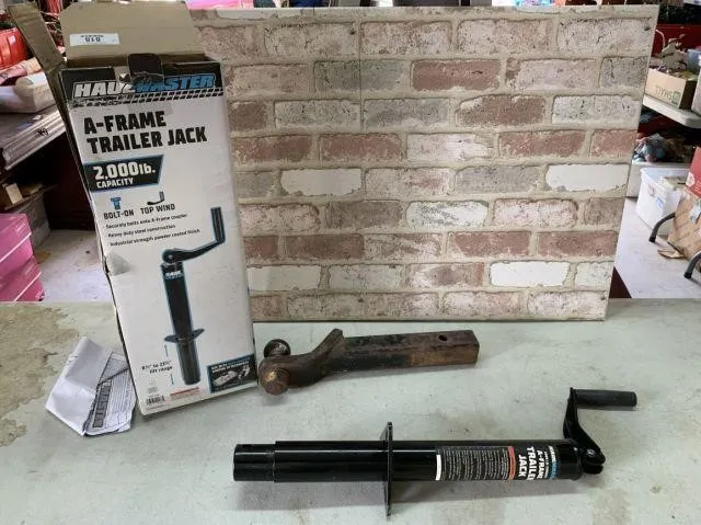 2 PCS: A-FRAME 2000 LB CAPACITY TRAILER JACK AND