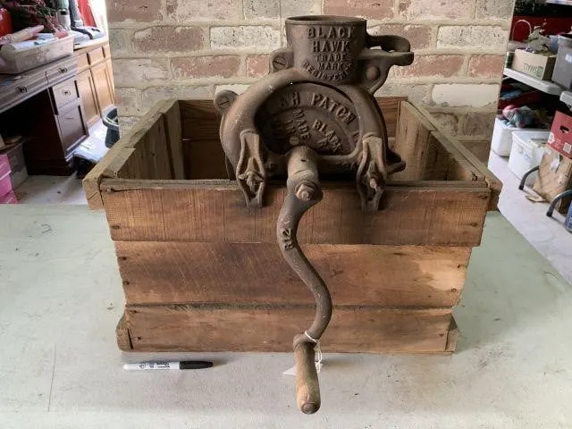 ANTIQUE BLACK HAWK CAST IRON CORN SHELLER BY A.H.