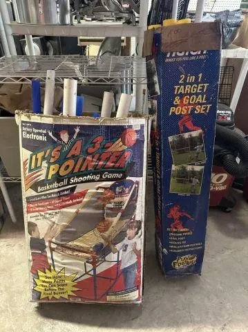 2 PCS: VINTAGE GAMES- BASKETBALL SHOOTING GAME