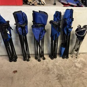 (6 PCS) 5 BLUE & BLACK FOLDING CAMP CHAIRS & ONE