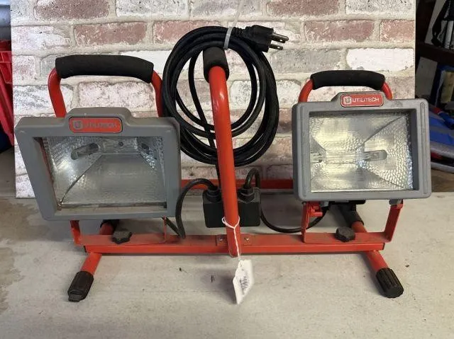 UTILITECH TWIN HEAD HALOGEN ELECTRIC WORK LIGHT