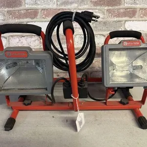 UTILITECH TWIN HEAD HALOGEN ELECTRIC WORK LIGHT