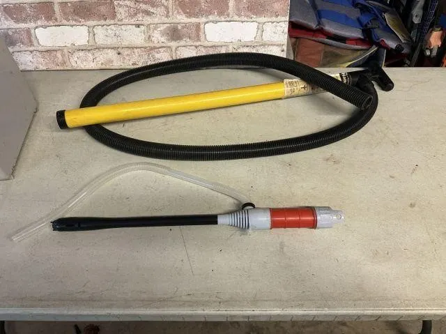 2 PCS: GRAY, RED & BLACK BATTERY OPERATED SIPHON