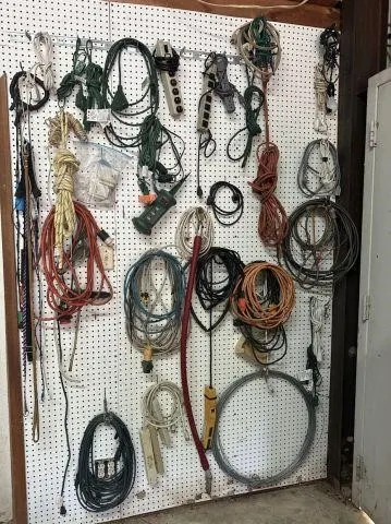 LARGE SELECTION OF EXTENSION CORDS, POWER STRIPS,