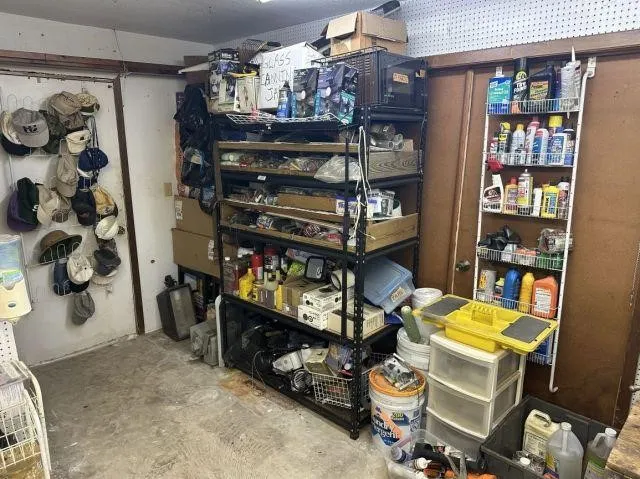 SHELF UNIT AND CONTENTS ON WEST WALL: INCLUDES