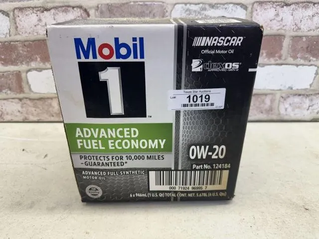 COMPLETE BOX OF MOBIL 1 MOTOR OIL; OW-20
