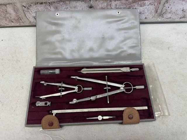 VINTAGE TACRO MODEL# 3685 MECHANICAL DRAWING &
