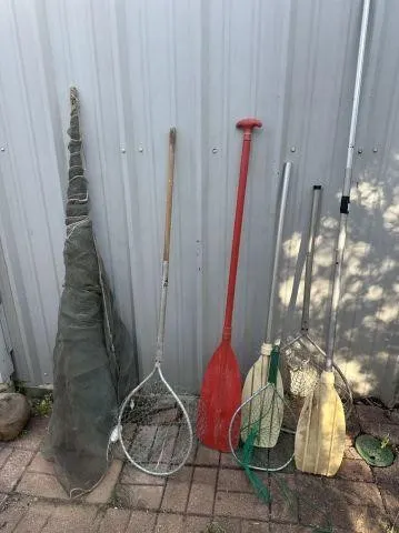 GROUP LOT: SELECTION OF FISHING NETS, PADDLES AND