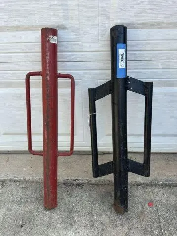 2 PCS: POST DRIVERS