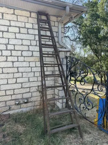 VINTAGE 12' WOODEN STEP LADDER- SEE PHOTO'S FOR
