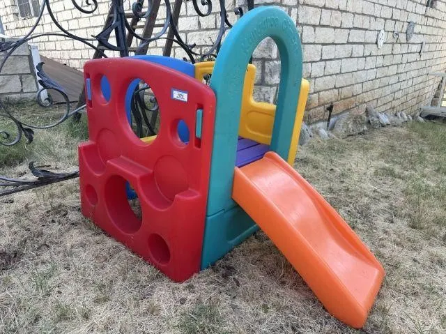 STEP2 KANGAROO CLIMBER MOLDED PLASTIC PLAY SET