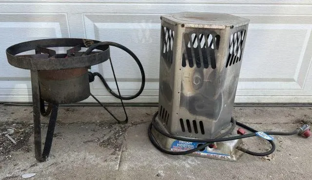 2 PCS: VINTAGE REDDY HEATER PORTABLE PROPANE