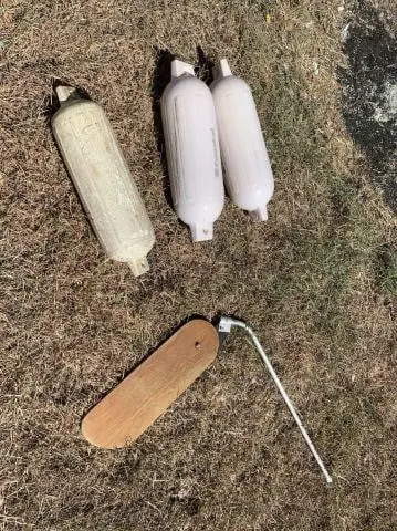 3 MARINE BOAT BUMPERS & A RUDDER