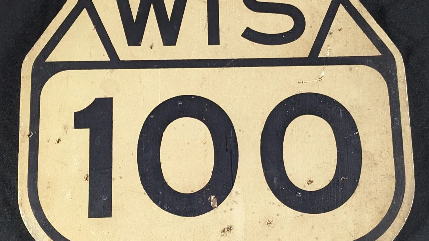 WISCONSIN STATE HWY 100 WOOD SIGN (MILWAUKEE COUNTY AREA)
