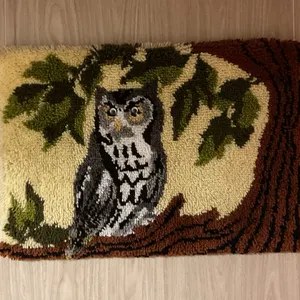 Vintage Owl Latch Hook Wall Hanging / Rug