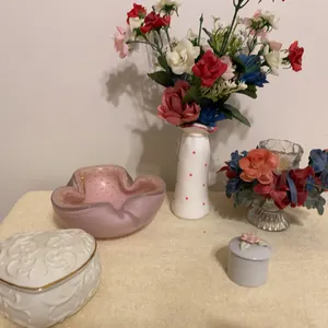Lenox Trinket Box, Murano Glass Bowl & Floral Décor
