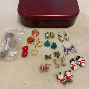 Holiday & Seasonal Costume Earrings with Jewelry Case
