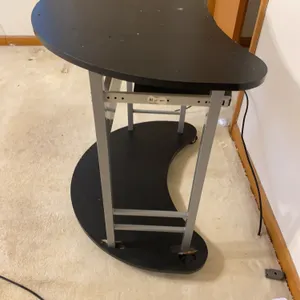 Modern Kidney-Shaped Computer Desk / Workstation