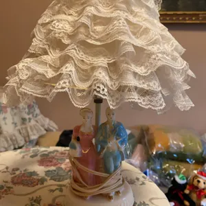 Vintage Victorian-Style Courting Couple Porcelain Boudoir Lamp