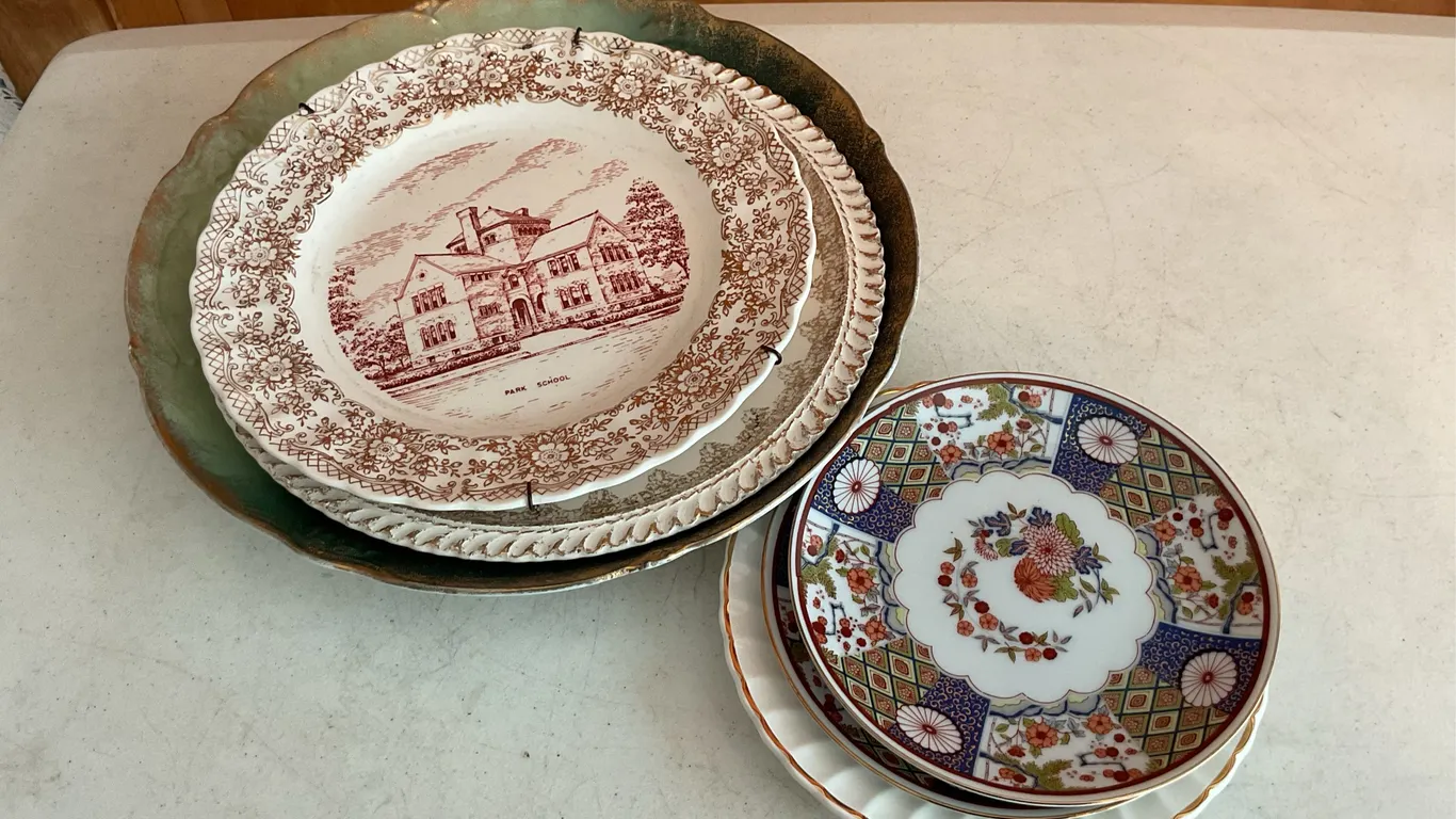 Vintage & Commemorative Decorative Plate Collection
