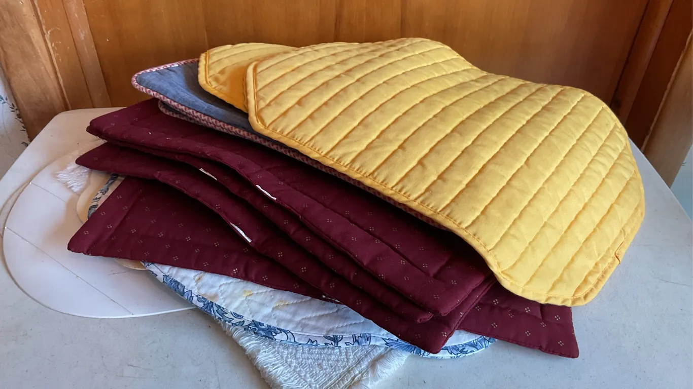 Assorted Quilted Placemats & Table Linens