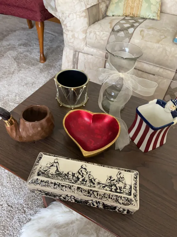Assorted Decorative Vases, Bowls & Trinket Box – 6 Pieces