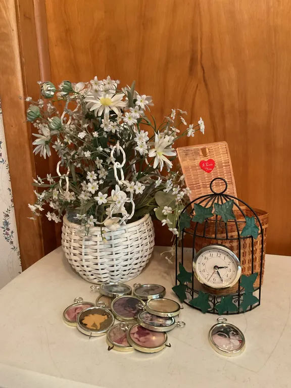 Decorative Home Décor Collection – Floral Basket, Clock, Wicker Basket & Photo Ornaments