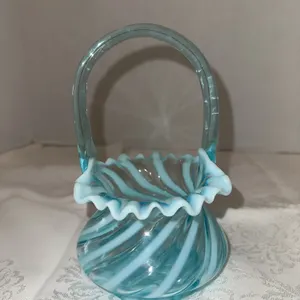 Fenton Basket – blue swirl ruffle
